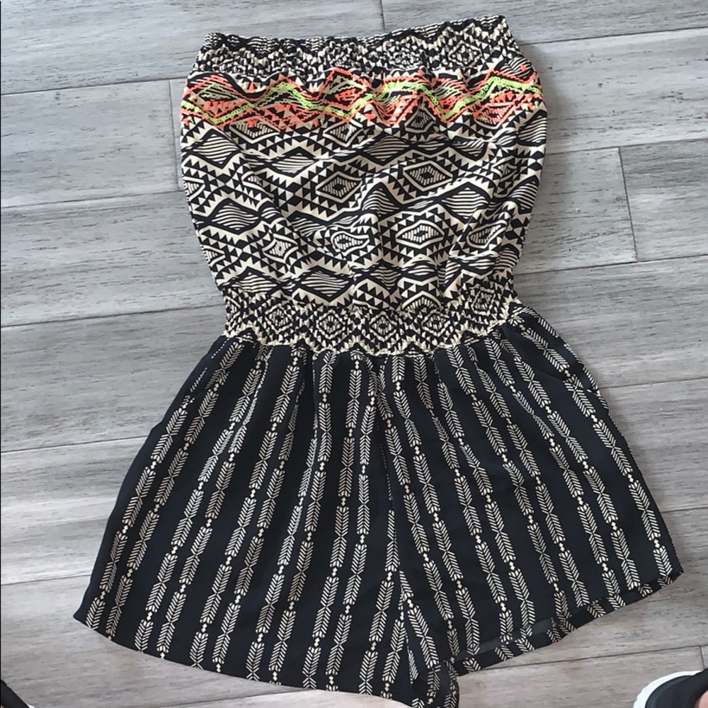 Strapless romper
